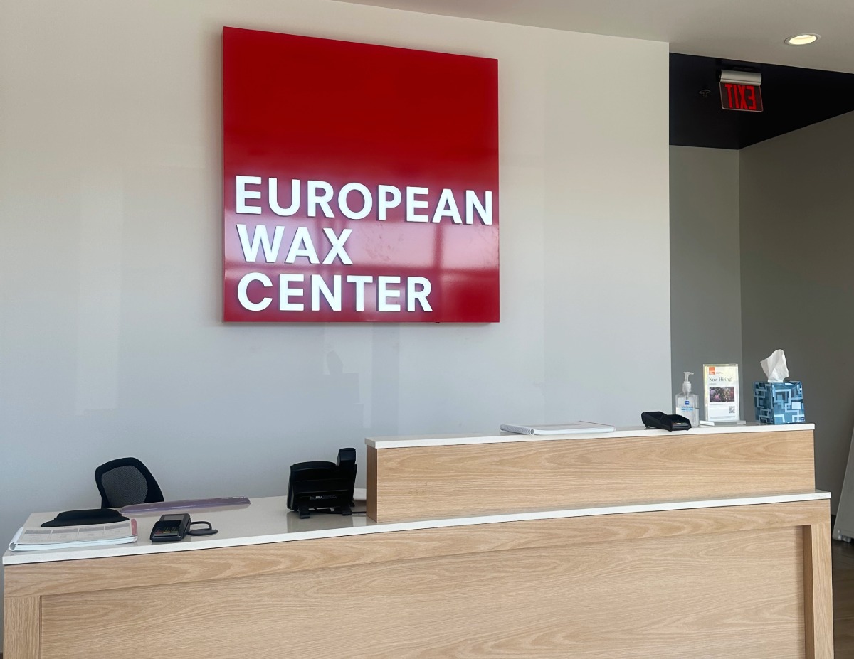 Book Waxing in Elmhurst at European Wax Center